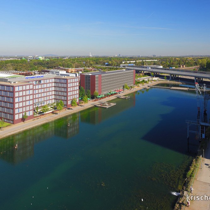 Pier Eins Innenhafen Duisburg