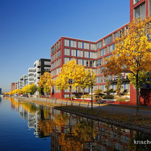 Pier Eins Innenhafen Duisburg