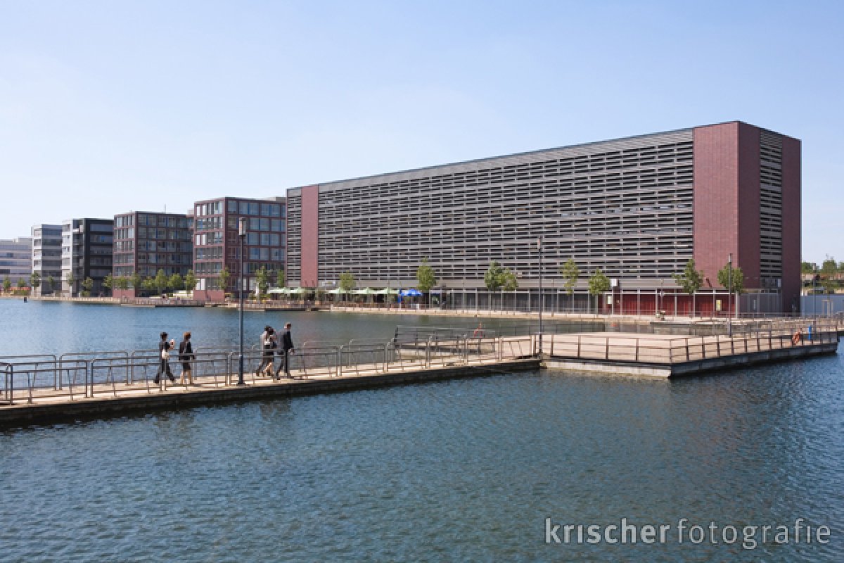 Pier Eins Innenhafen Duisburg