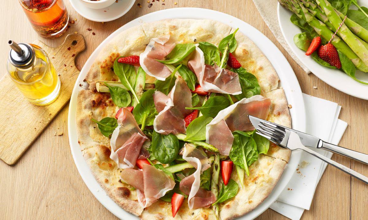 pizza spargel schinken