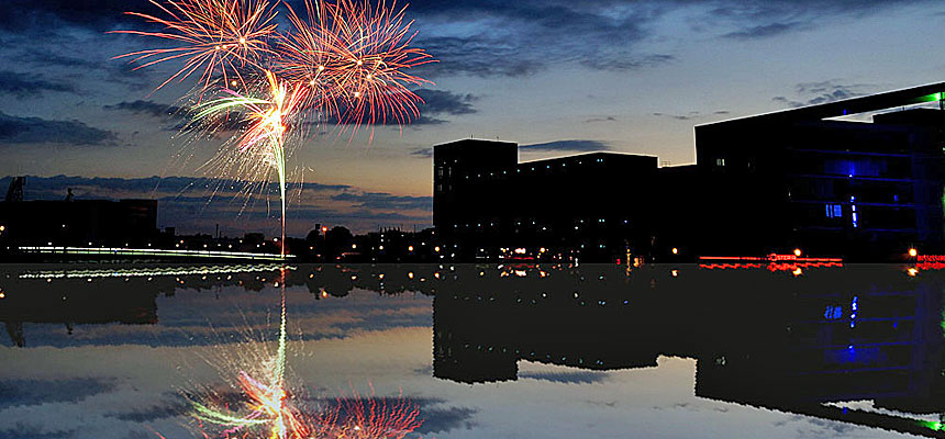 Feuerwerk am Innenhafen Duisburg