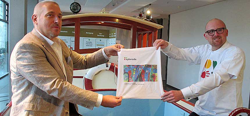 Explorado Geschenkübergabe an OB Sören Link