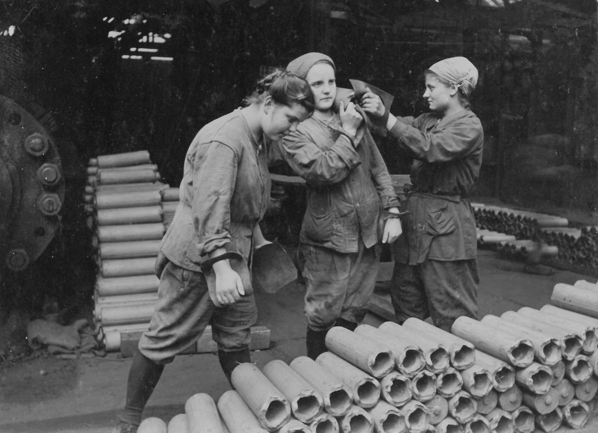 1. Welkrieg - Frauen bei der Arbeit