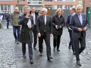 Bundespräsident Steinmeier besucht den Innenhafen